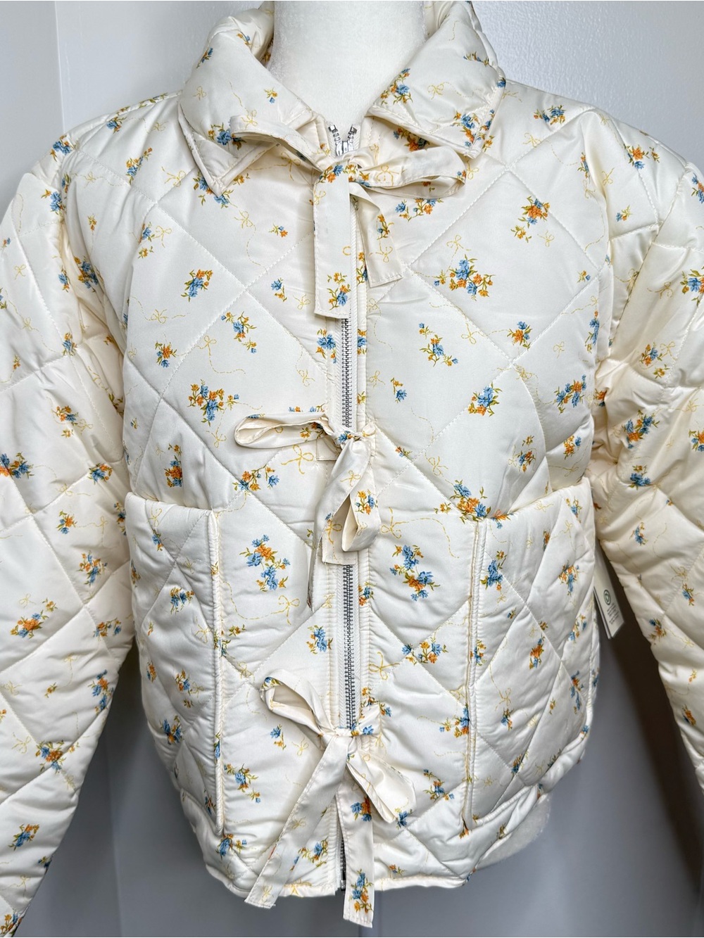 New No Boundaries Floral Quilted Jacket Women’s Size Large 12/14 Cottagecore